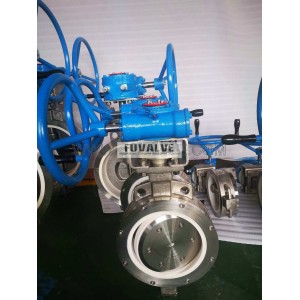 Ceramic butterfly valve for fly ash